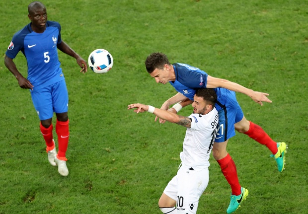 ฝรั่งเศสไล่ยิงท้ายเกมเชือดแอลเบเนีย2-0