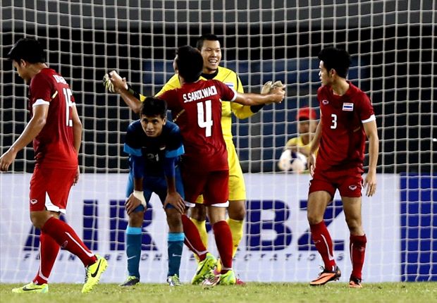 ทรรศนะโค๊ช และ แฟนบอล หลังเกมส์ทีมชาติไทยดวลจุดโทษชนะสิงคโปร 1-0