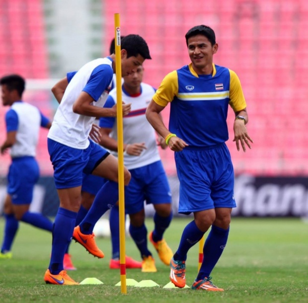  ขุนพลทีมชาติไทยชุดใหญ่ลงฝึกซ้อมอย่างพร้อมเพรียงเป็นมื้อสุดท้าย