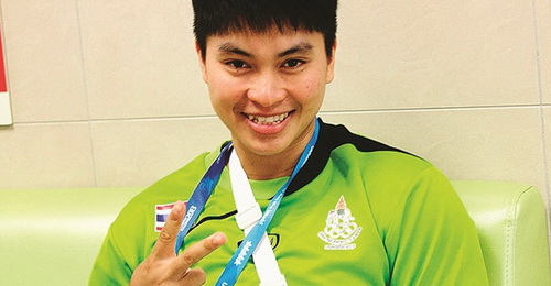 พิมศิริ ศิริแก้ว จอมพลังเหรียญเงินโอลิมปิกเกมส์ 2012 ยกเหล็กพลาดจนเดี้ยง