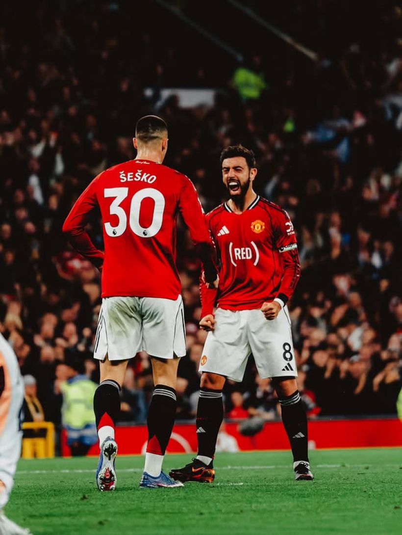 นักเตะแมนยูคนนี้จ่อทุบสถิติอองรี หลังโชว์จ่ายเหนือชั้น