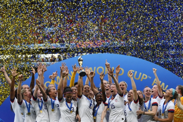 “สหรัฐฯ” ชนะ เนเธอร์แลนด์ 2-0 คว้าแชมป์บอลโลกหญิง สมัยที่ 4 ได้สำเร็จ