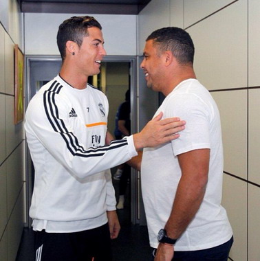 โด้ใหญ่มาเอง! R9 หนุน CR7 ซิวบัลลงดอร์