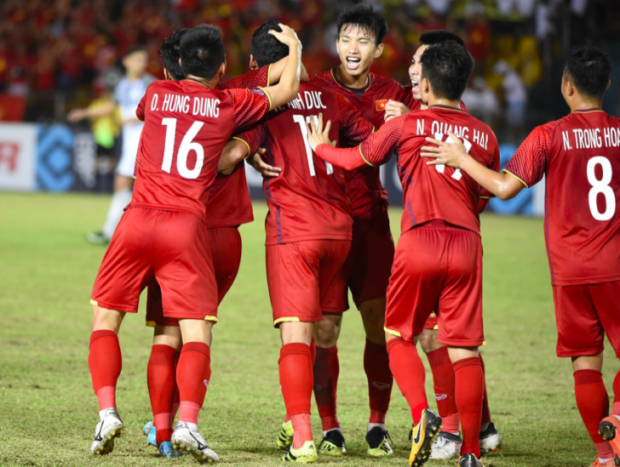 ‘เวียดนาม’ บุกกำชัยเหนือ ‘ปินส์’ 2-1 นัดแรก รอบตัดเชือก ซูซูกิคัพ