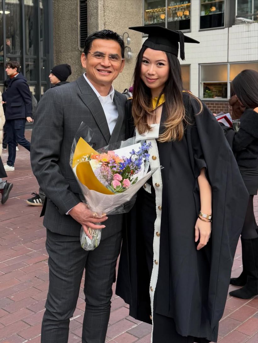 ซิโก้ หายเหนื่อย! ส่งลูกสาวถึงฝั่งฝันจบป.โท ที่อังกฤษแล้ว