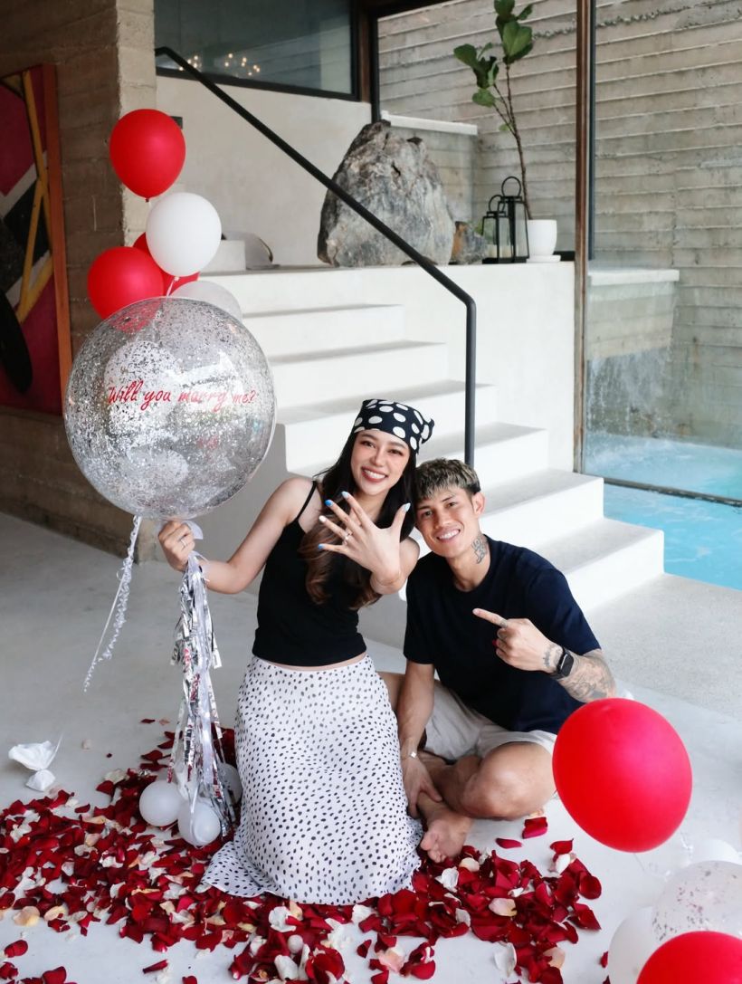 วงการกีฬาเฮ! เเข้งดาวรุ่งทีมชาติไทย สละโสดเเล้ว