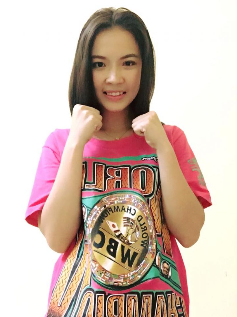 ส่องภาพ น้องแป๋ว อดีตมวยหญิงแชมป์โลกWBC สู่นางฟ้าชุดขาว