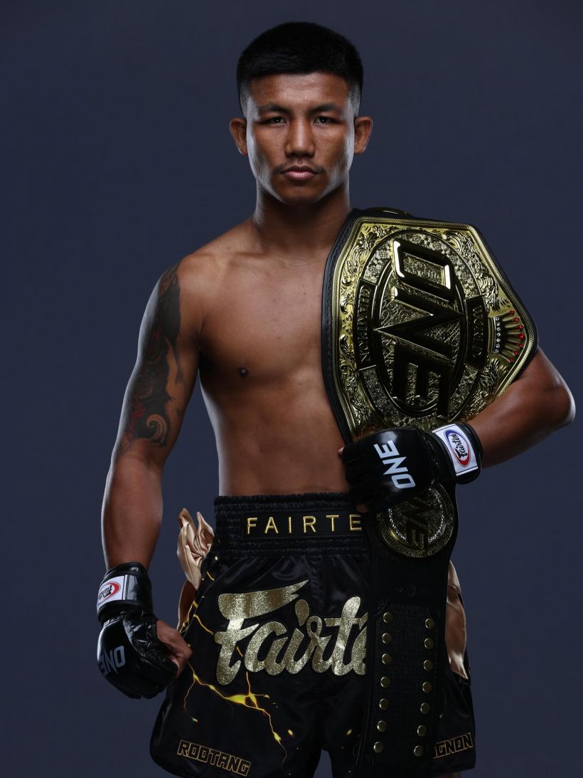 เดือดจัด! รถถังบุกกองปราบฯเช็กบิลเกรียน ไม่รับกระเช้าขอเอาเงิน