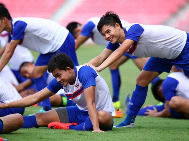  ขุนพลทีมชาติไทยชุดใหญ่ลงฝึกซ้อมอย่างพร้อมเพรียงเป็นมื้อสุดท้าย